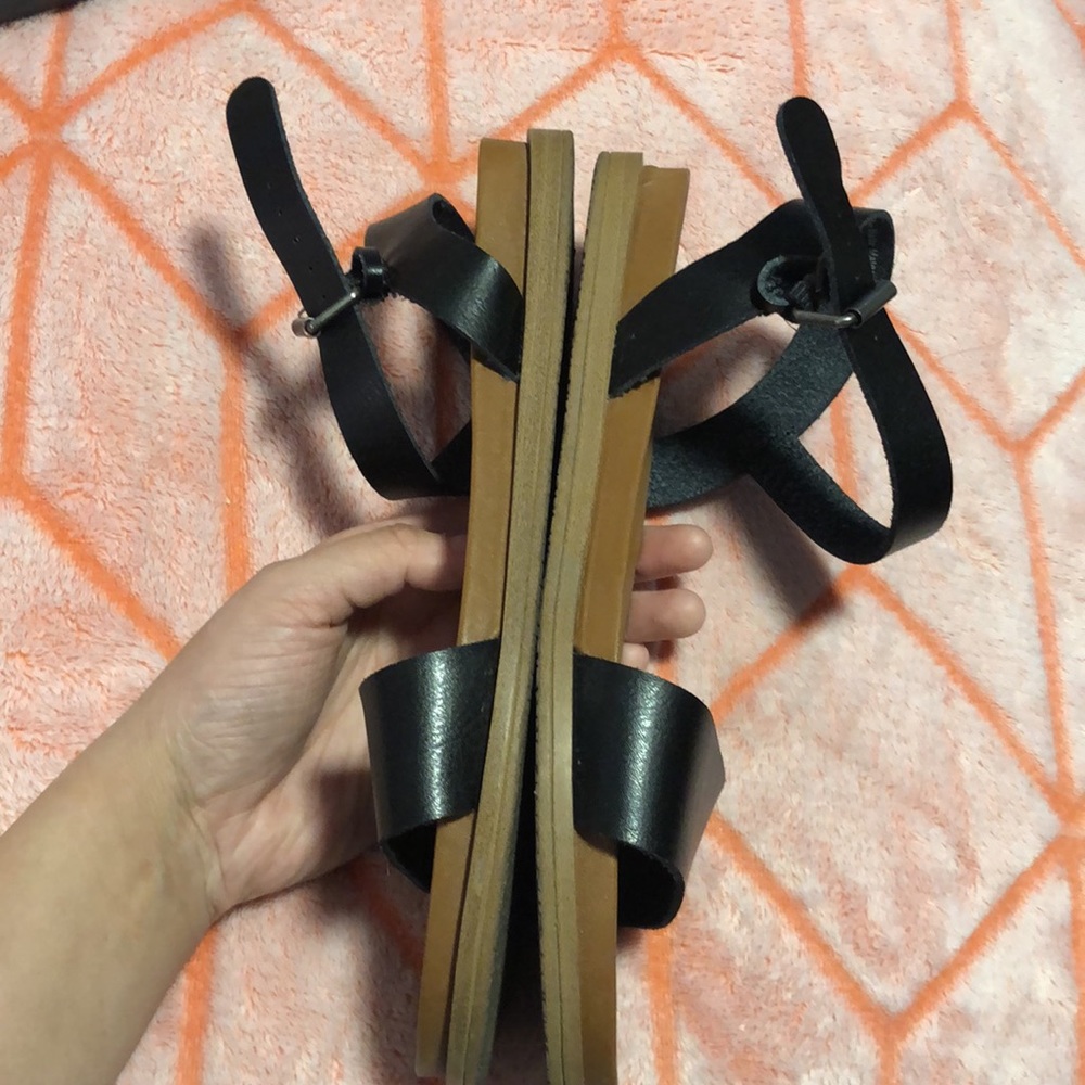 Target Universal Thread Sandals - Picture 4 of 5